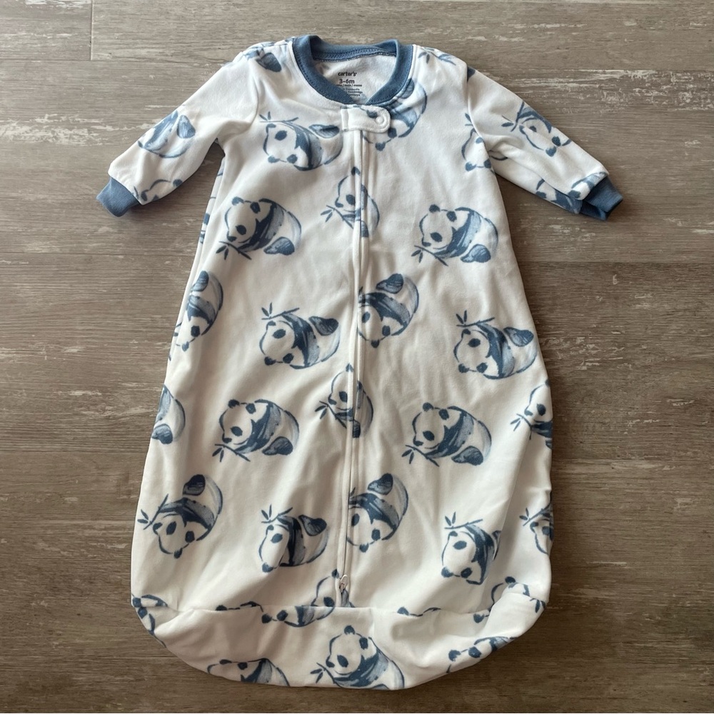 3-6m NWOT Carters fleece long sleeve sleep sack gown in white with blue pandas